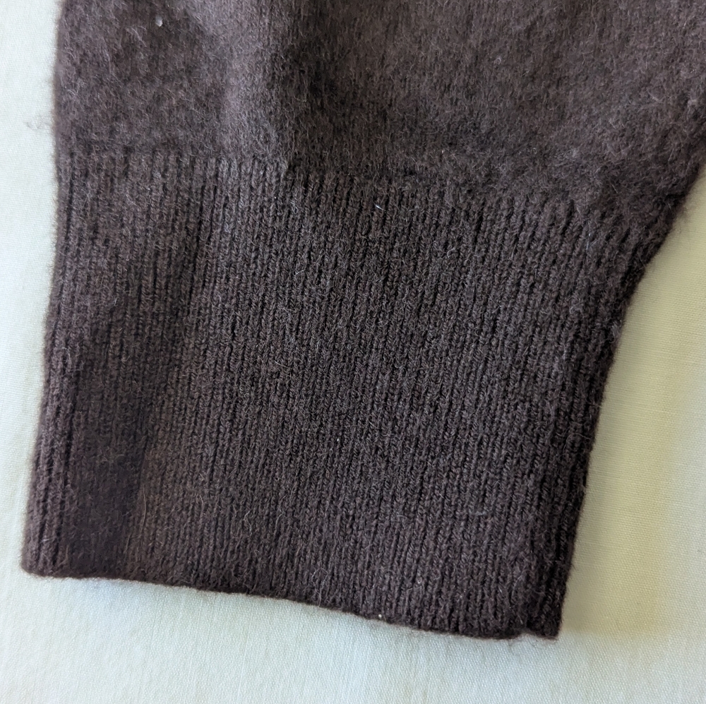 Uniqlo Brown Cashmere Sweater - Picture 8 of 9